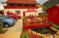 dvor4 190x121 Pension Maco